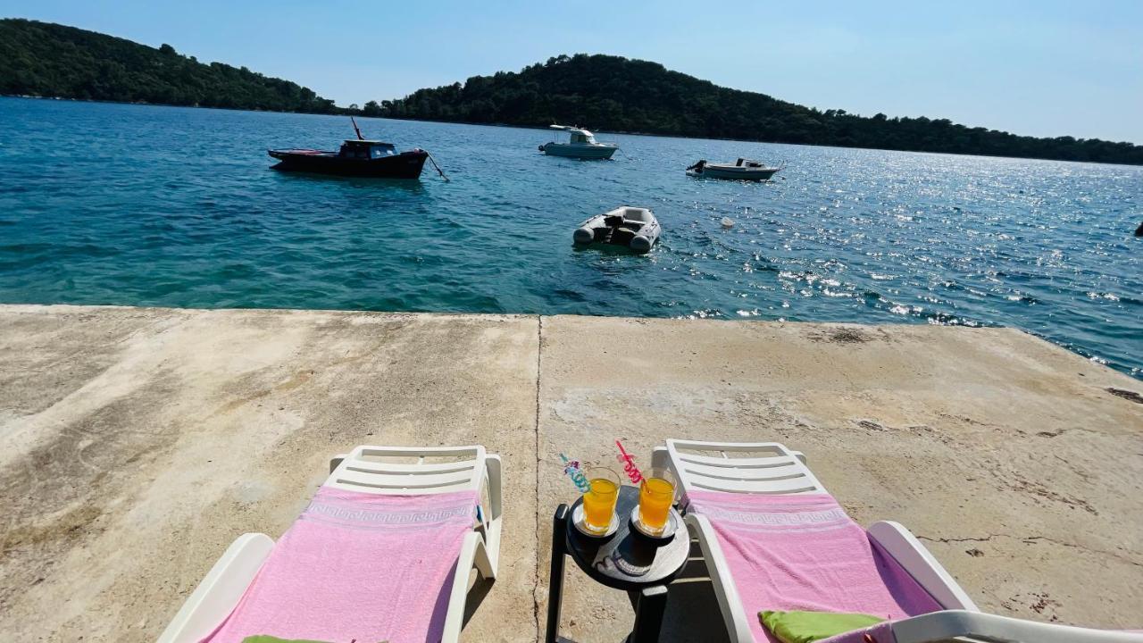 Lovely Apartments On The Private Beach - Island Korcula Prizba Exterior photo