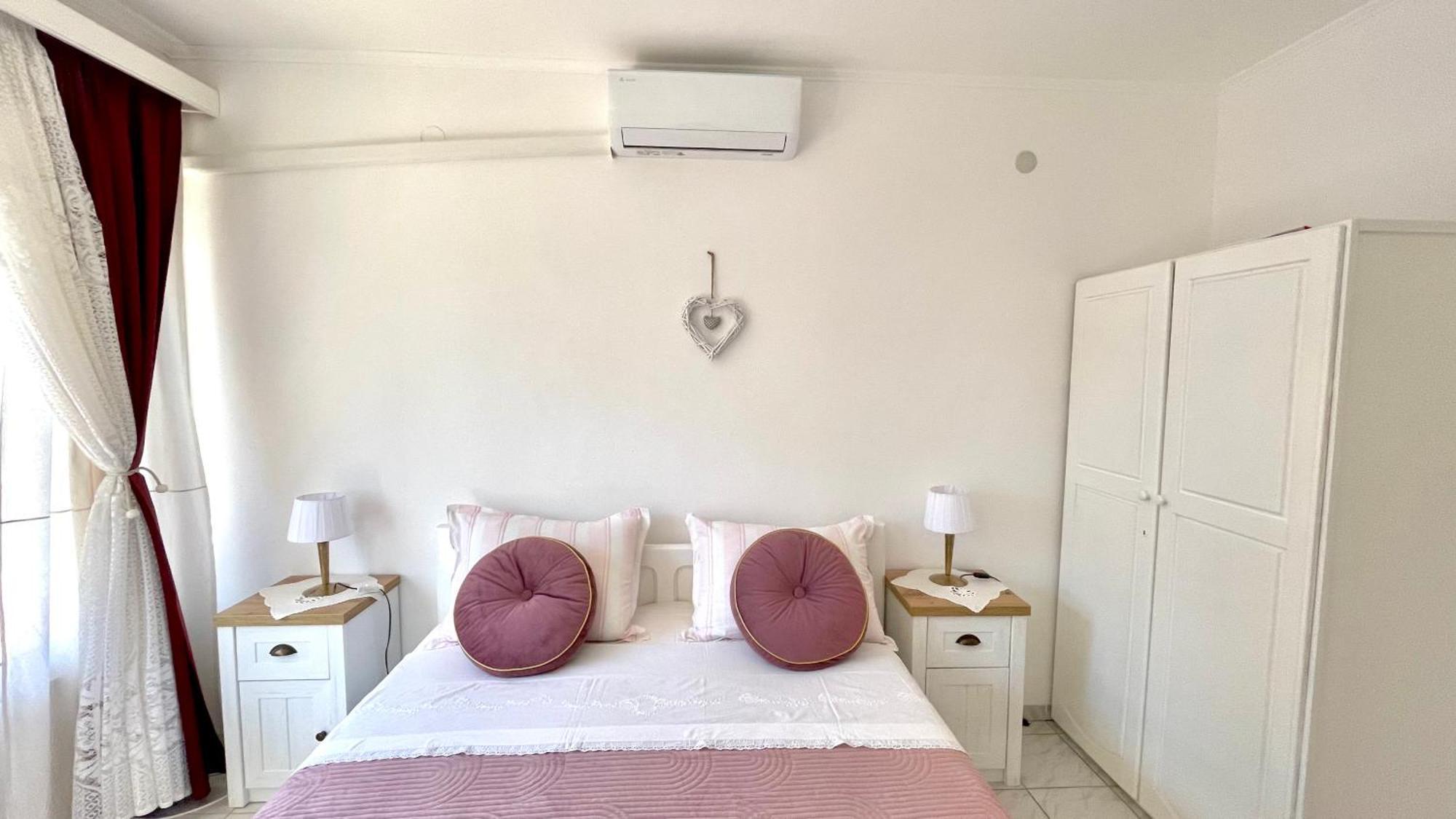 Lovely Apartments On The Private Beach - Island Korcula Prizba Exterior photo